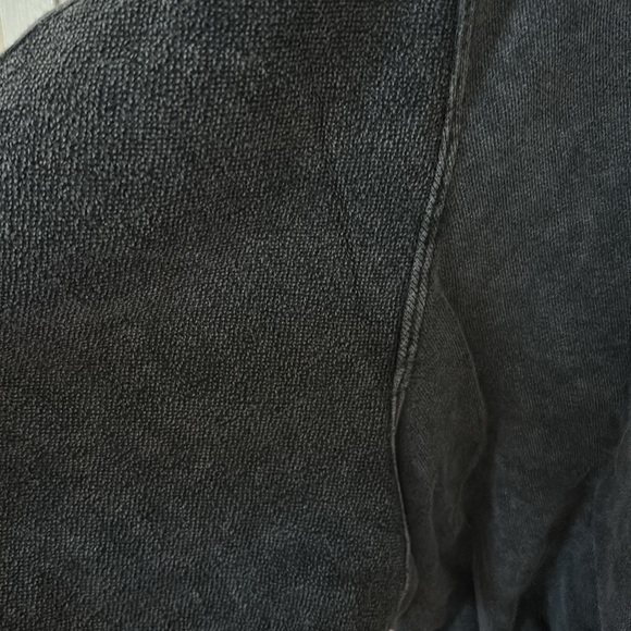 Free People cropped grey/black sweatshirt with half zip size M - Picture 4 of 7